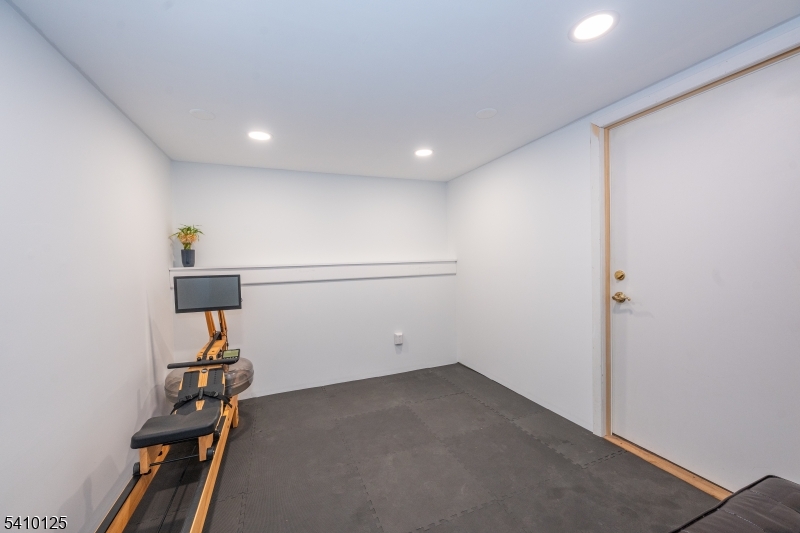 Lake Hiawatha - Residential