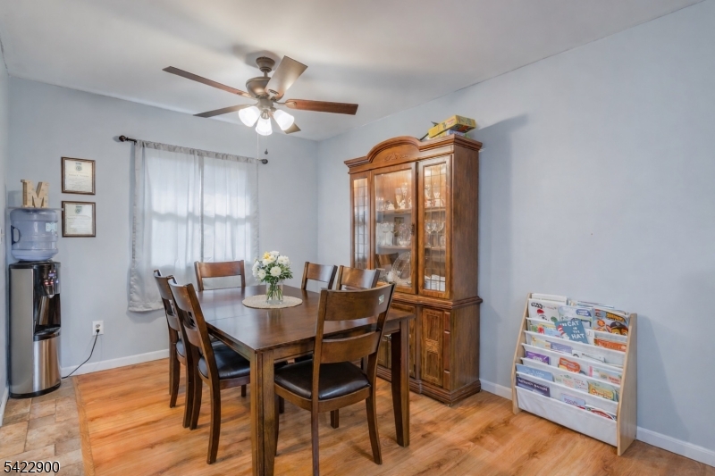 Barry Lakes - Residential