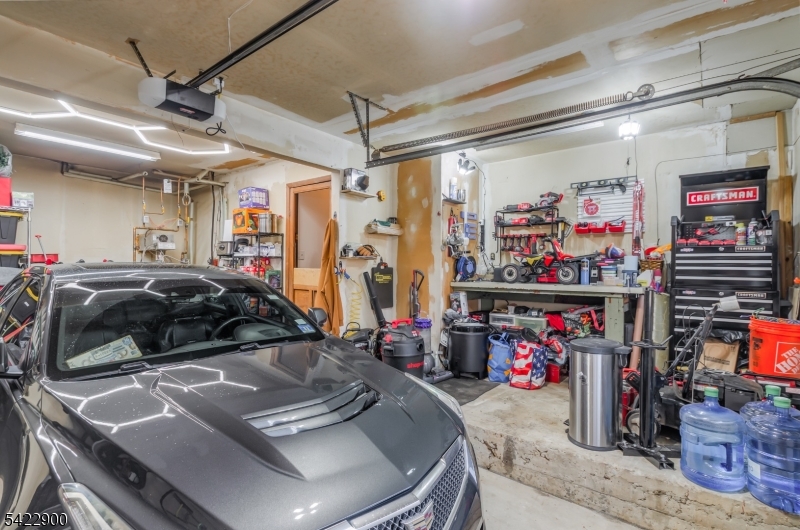 Barry Lakes - Residential