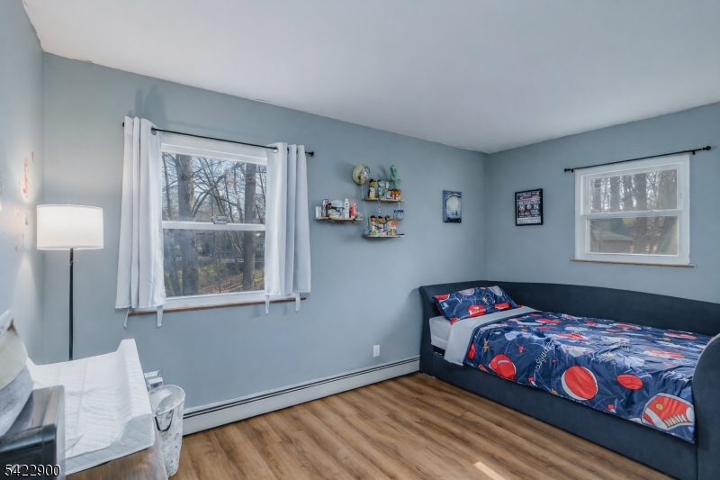 Barry Lakes - Residential