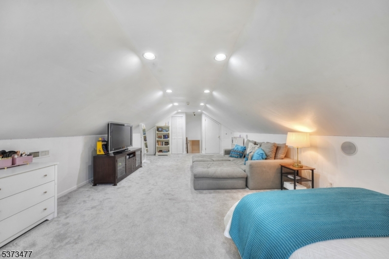 Old Short Hills - Residential