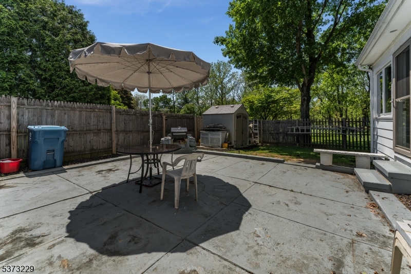 Washington Twp., New Jersey 07882, United States, 3 Bedrooms Bedrooms, ,2 BathroomsBathrooms,Residential,Active,179330