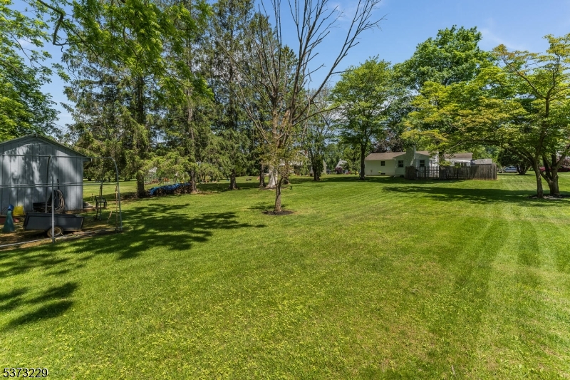 Washington Twp., New Jersey 07882, United States, 3 Bedrooms Bedrooms, ,2 BathroomsBathrooms,Residential,Active,179330