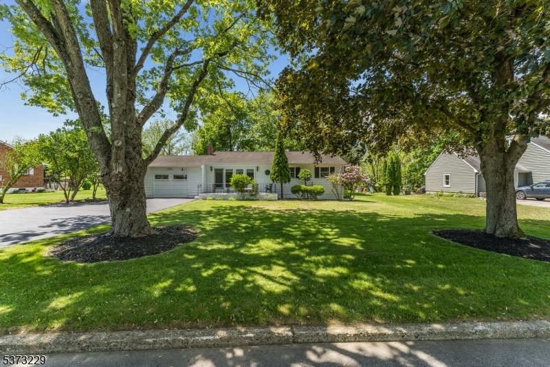 Washington Twp., New Jersey 07882, United States, 3 Bedrooms Bedrooms, ,2 BathroomsBathrooms,Residential,Active,179330