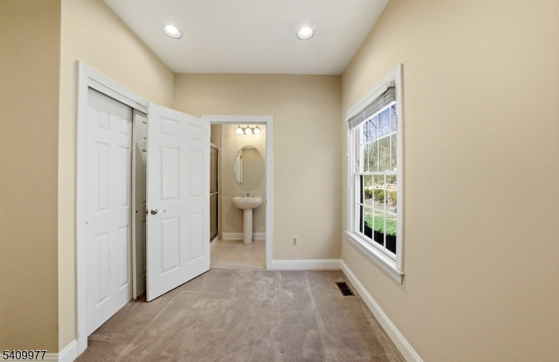 Montville Acres lI - Residential