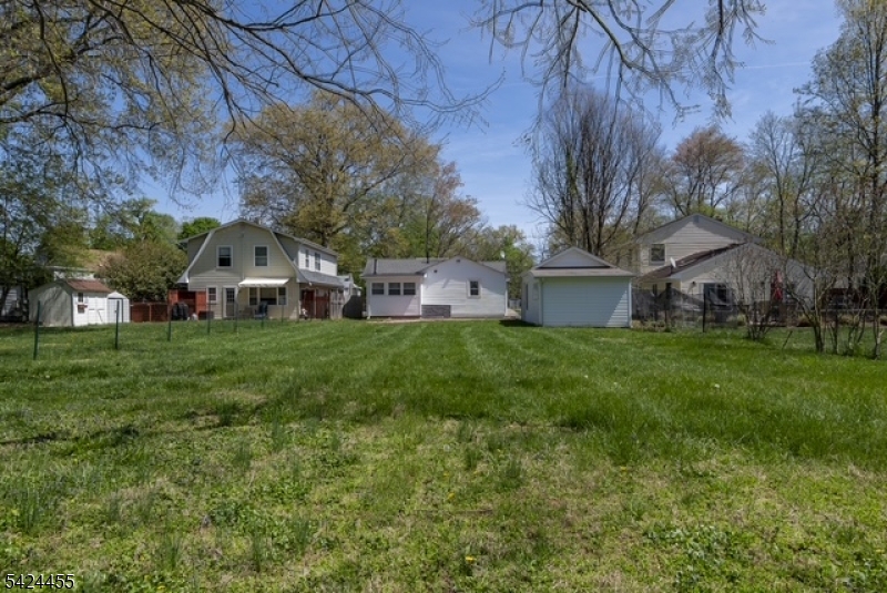 Bradley Gardens - Residential