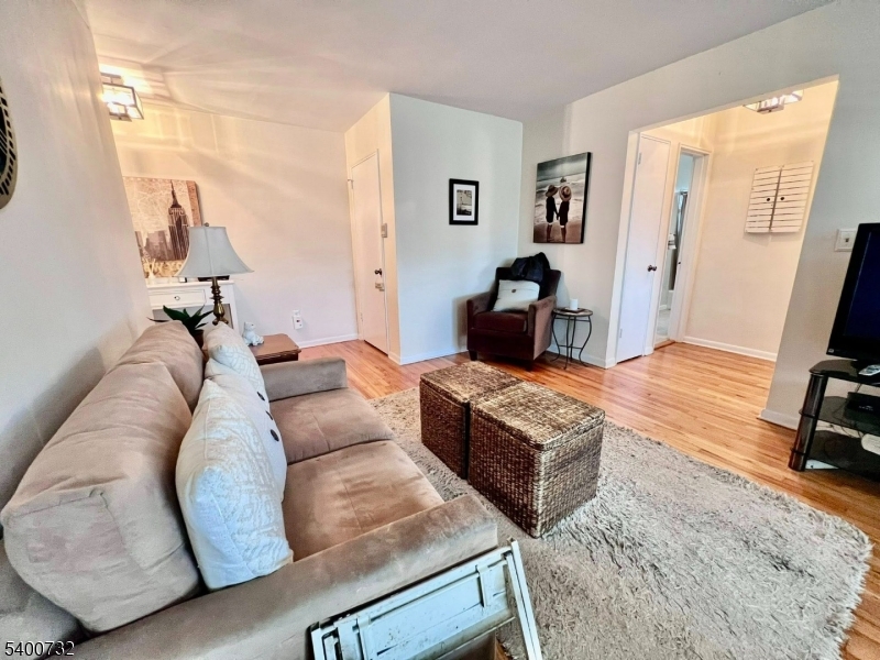 Hillside Manor - Residential