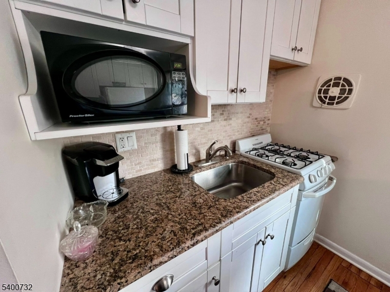 Hillside Manor - Residential