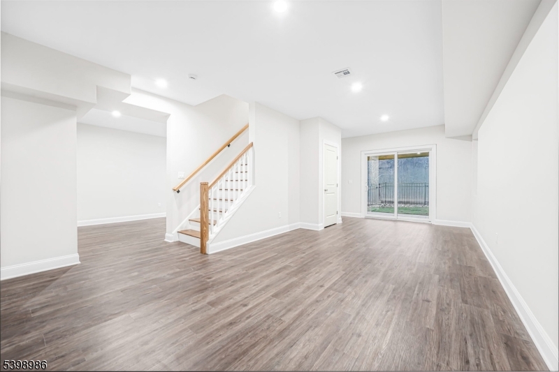 Knoll Edge - Residential