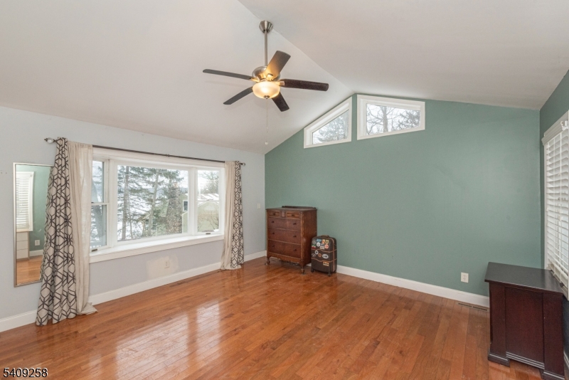 WILDWOOD SHORES - Residential