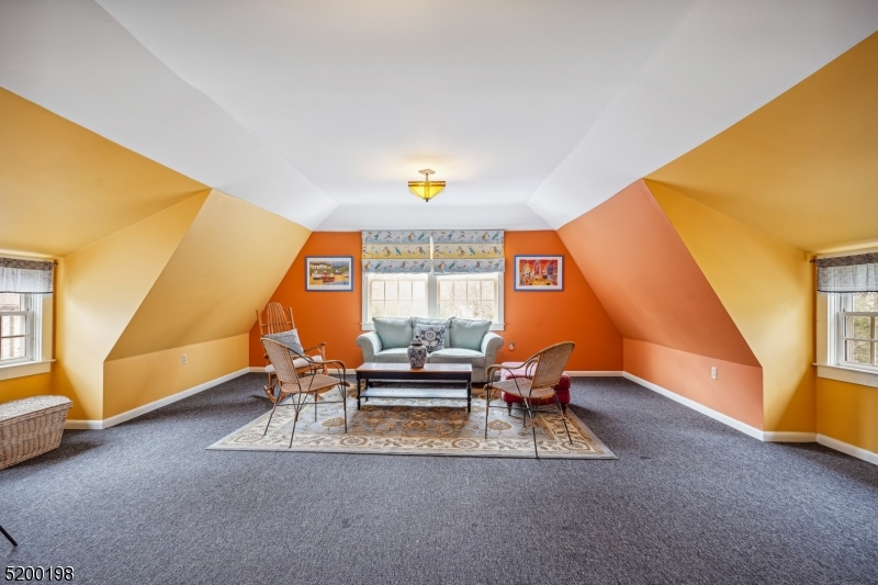 OLD SHORT HILLS - Residential