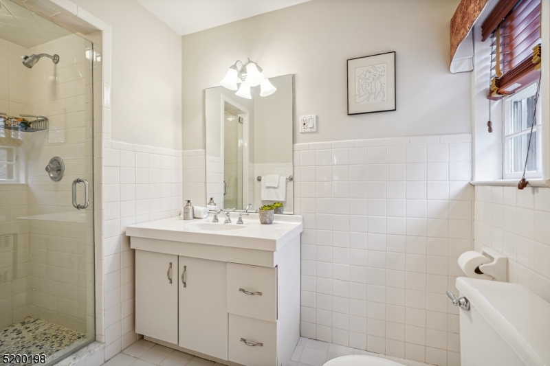 OLD SHORT HILLS - Residential