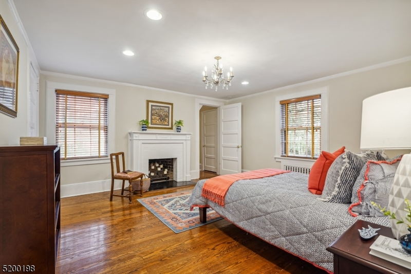 OLD SHORT HILLS - Residential