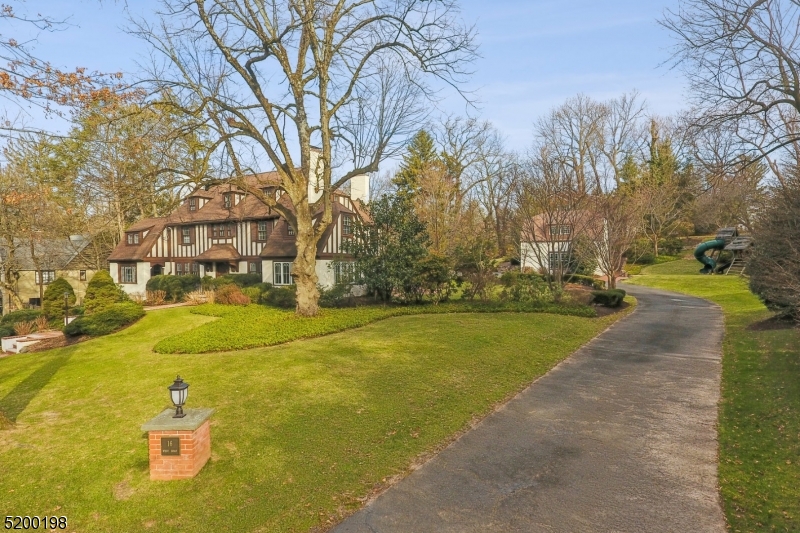 OLD SHORT HILLS - Residential