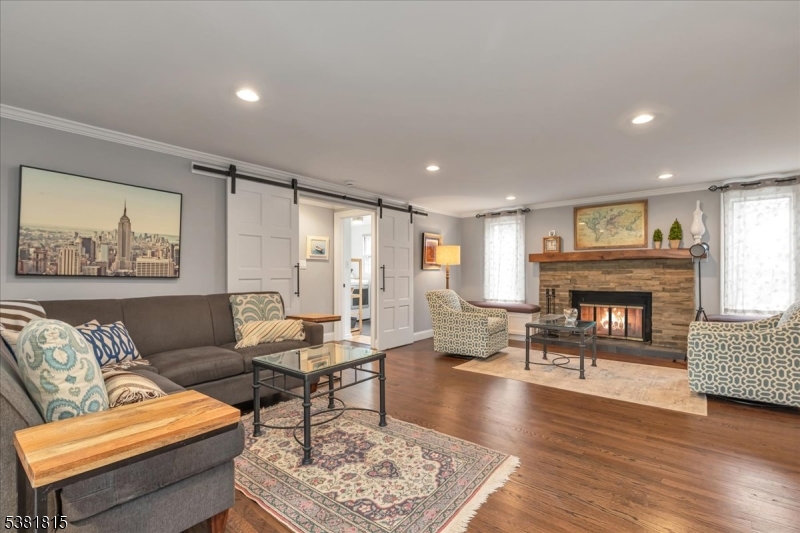 Murray Hill - Residential