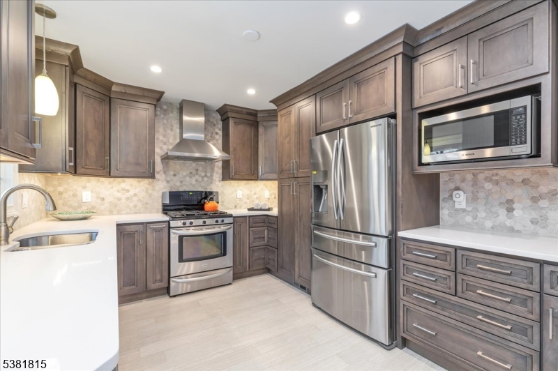 Murray Hill - Residential