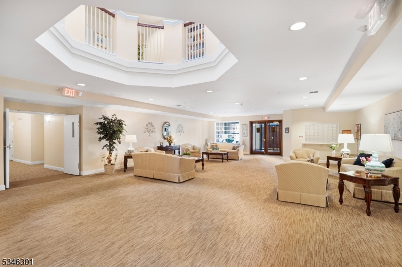 1208 Clinton Ln 1208