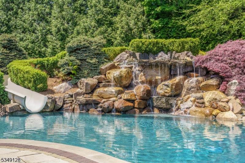 RICKLAND ESTATES - Residential