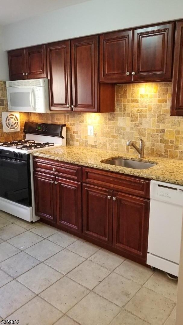 Mountain Club - Residential Lease