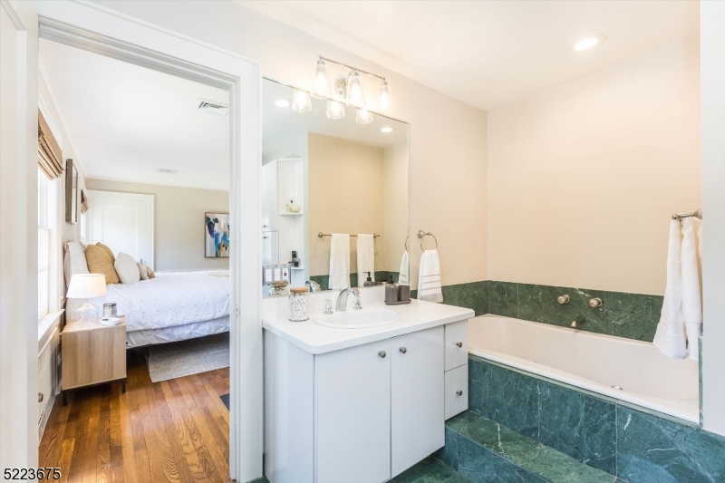 Yantacaw Park - Residential