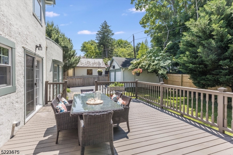 Yantacaw Park - Residential