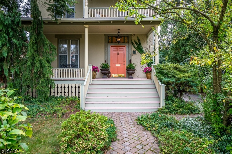 Plainfield City, New Jersey 07060, United States, 5 Bedrooms Bedrooms, ,3 BathroomsBathrooms,Residential,Coming Soon,219951