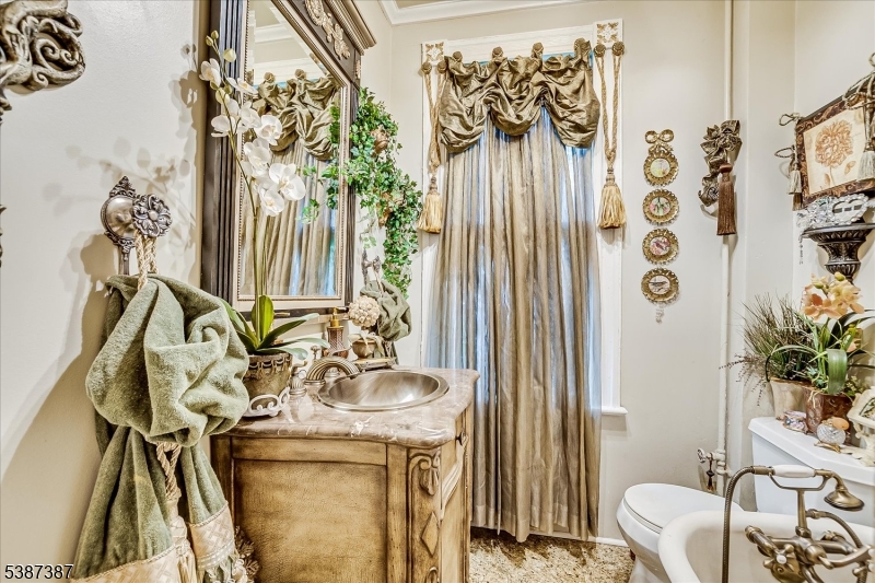 Plainfield City, New Jersey 07060, United States, 5 Bedrooms Bedrooms, ,3 BathroomsBathrooms,Residential,Coming Soon,219951