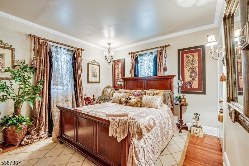 Plainfield City, New Jersey 07060, United States, 5 Bedrooms Bedrooms, ,3 BathroomsBathrooms,Residential,Coming Soon,219951