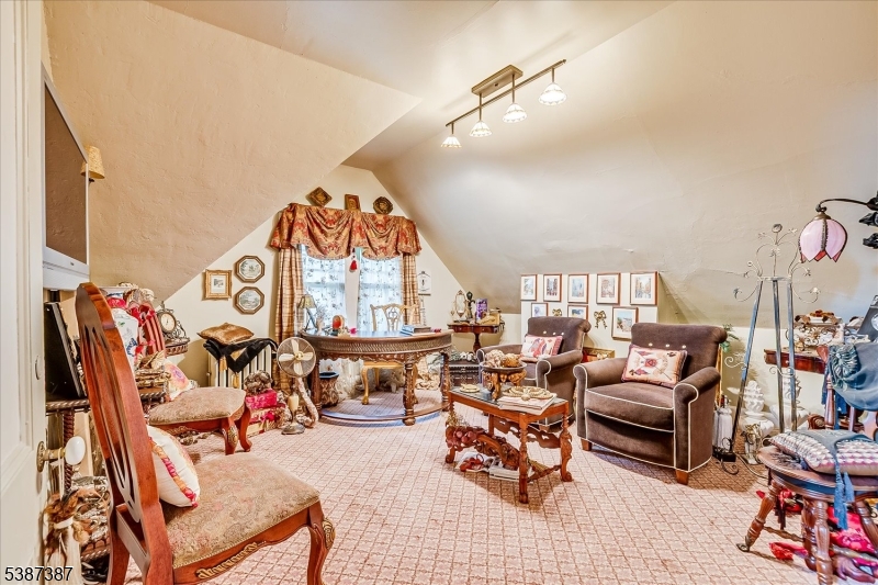 Plainfield City, New Jersey 07060, United States, 5 Bedrooms Bedrooms, ,3 BathroomsBathrooms,Residential,Coming Soon,219951