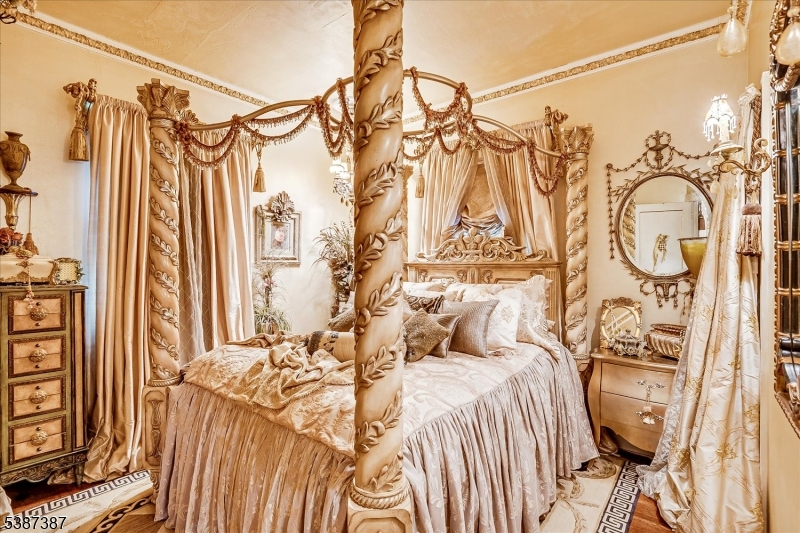 Plainfield City, New Jersey 07060, United States, 5 Bedrooms Bedrooms, ,3 BathroomsBathrooms,Residential,Coming Soon,219951