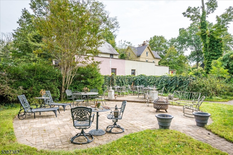 Plainfield City, New Jersey 07060, United States, 5 Bedrooms Bedrooms, ,3 BathroomsBathrooms,Residential,Coming Soon,219951