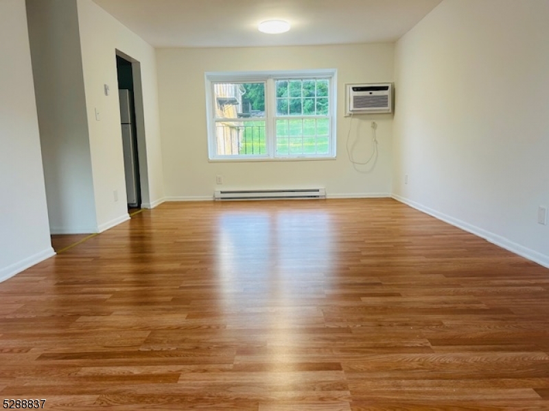 Mill Street Manor - Residential Lease