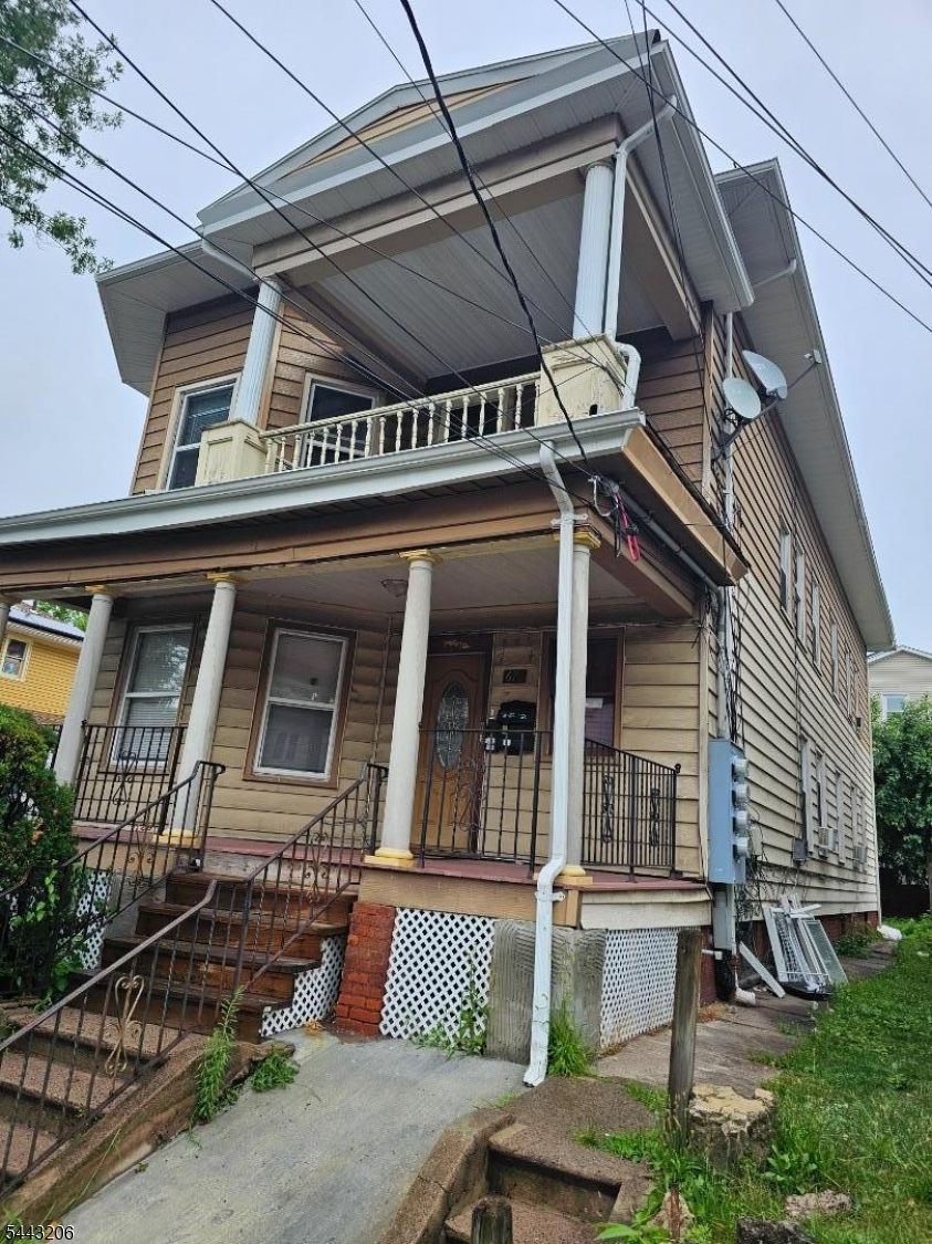 Photo 1 of 3 — 673 E 25Th St, Paterson City, NJ 07504