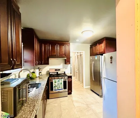 MLS: 3948204