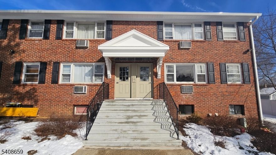 This charming 2 bedroom unit offers spacious rooms and beautiful hardwood floors throughout. The kitchen & bathroom are modern & bright. It's conveniently located near town, bus stops, and the train station. Off-street parking on-site. On-site laundry facilities are available. Heat and hot water are included in the rent. Garage/storage spaces available for an additional monthly fee.