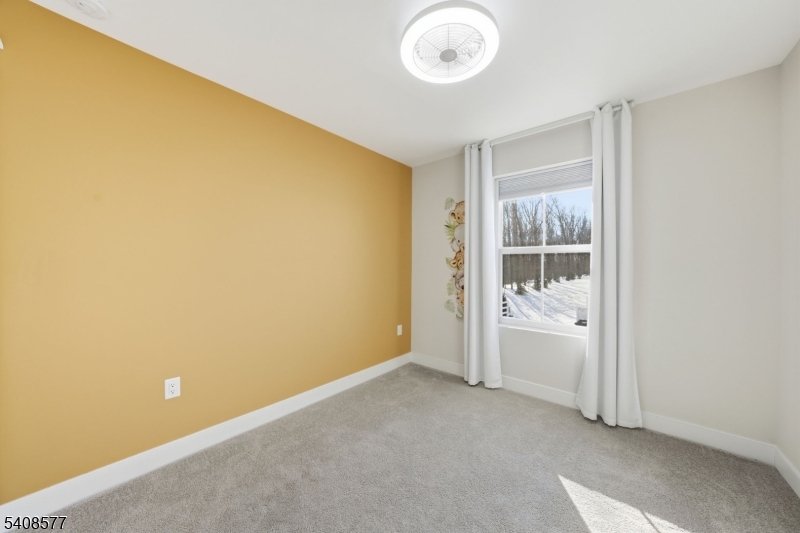 Moreno pl - Residential