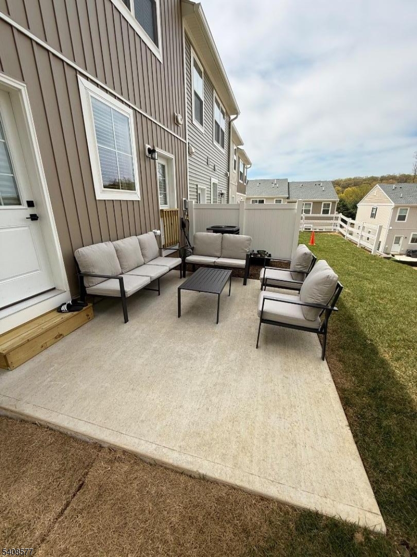 Moreno pl - Residential