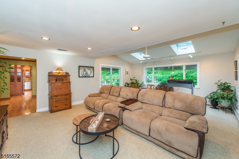 Mile Drive - Residential