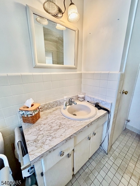 Upper Montclair Court - Residential