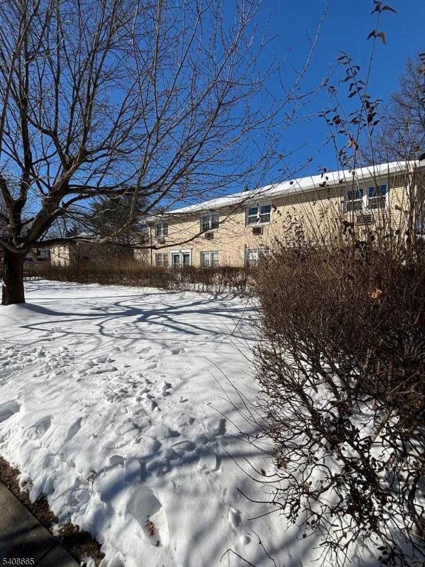 Upper Montclair Court - Residential