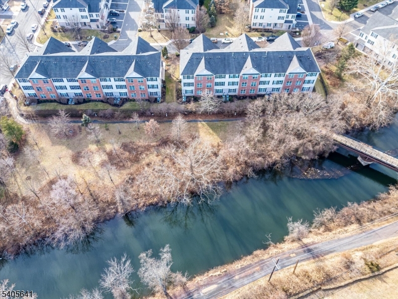 Canal Crossing - Residential