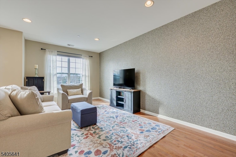 Canal Crossing - Residential