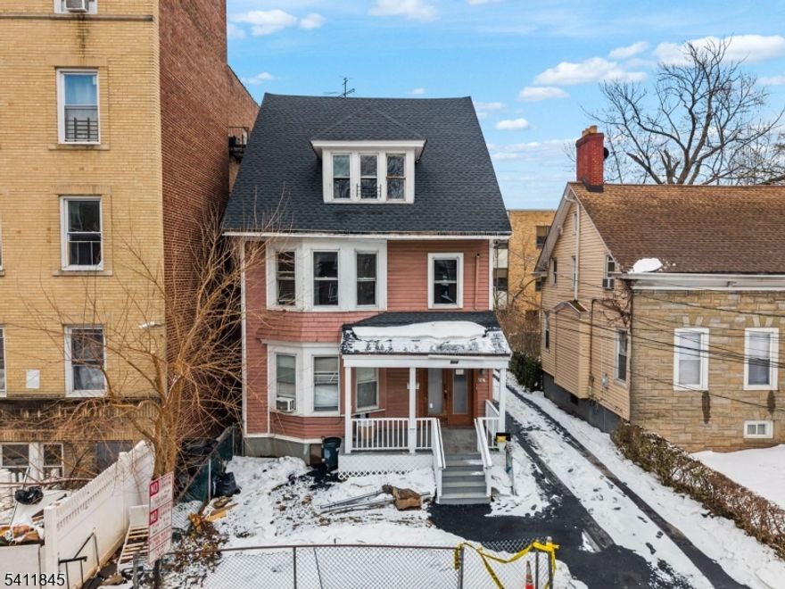 Investors, this is the opportunity you've been waiting for! This fully renovated legal 6-unit multifamily property is a true cash-flow generator and a standout addition to any real estate portfolio. The building features five spacious 1-bedroom units (may be rented as a 2 bedroom) and one 2-bedroom unit, offering an ideal unit mix that attracts a wide tenant pool and supports strong, consistent rental income. Major improvements have already been completed for you! The property has been fully renovated, including a brand-new roof and a new asphalt driveway, significantly reducing deferred maintenance and capital expenses. This is a turnkey investment you can step into with confidence. Situated on a rare double lot, the property offers parking for up to 10 vehicles   a tremendous advantage that increases tenant demand and long-term value. With solid income potential, major upgrades already done, and excellent on-site parking, this property checks all the boxes for investors looking to generate reliable cash flow. Must show POF or Pre-approval prior to showing.