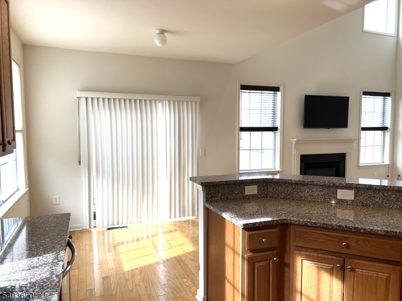 CANAL WALK - Residential