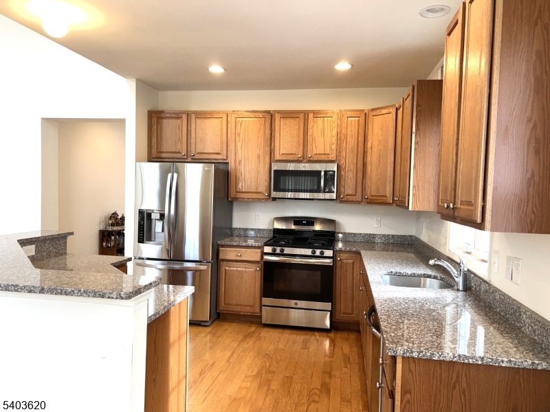 CANAL WALK - Residential