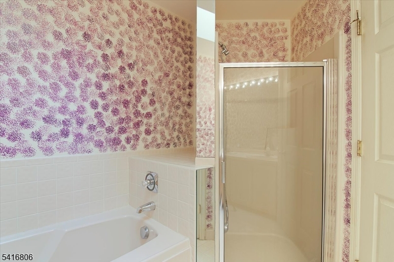 Seasons Glen - Residential