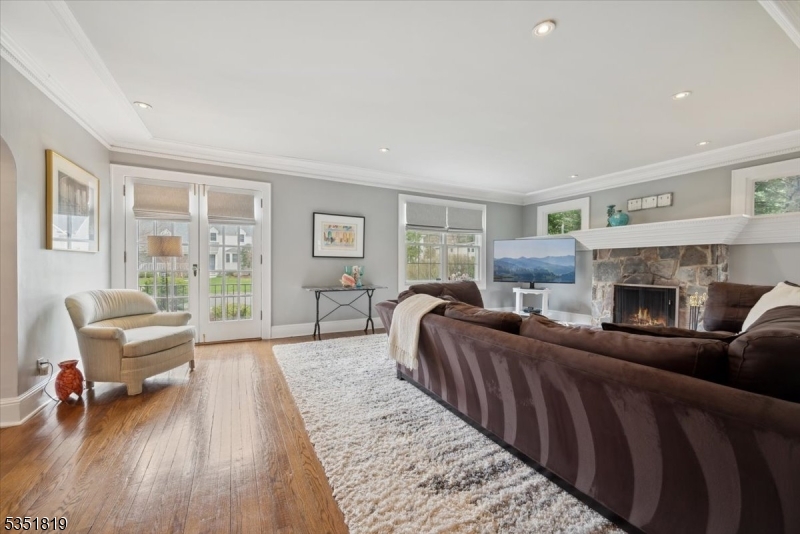 137 Canoe Brook Pkwy