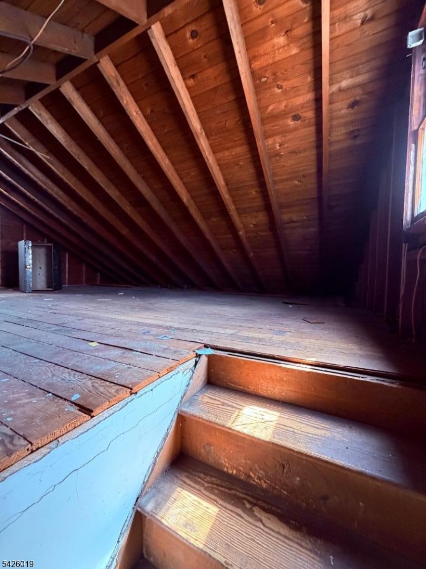 Hurden Looker - Residential