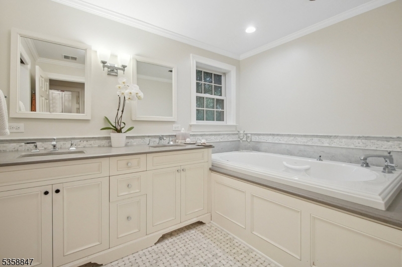 Old Short Hills - Residential