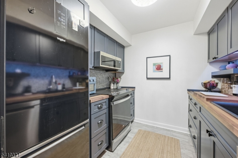 Sleepy Hollow - Residential